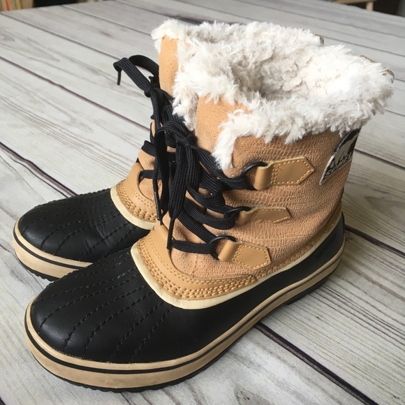 Sorel Snow Boots - Picture 2 of 14